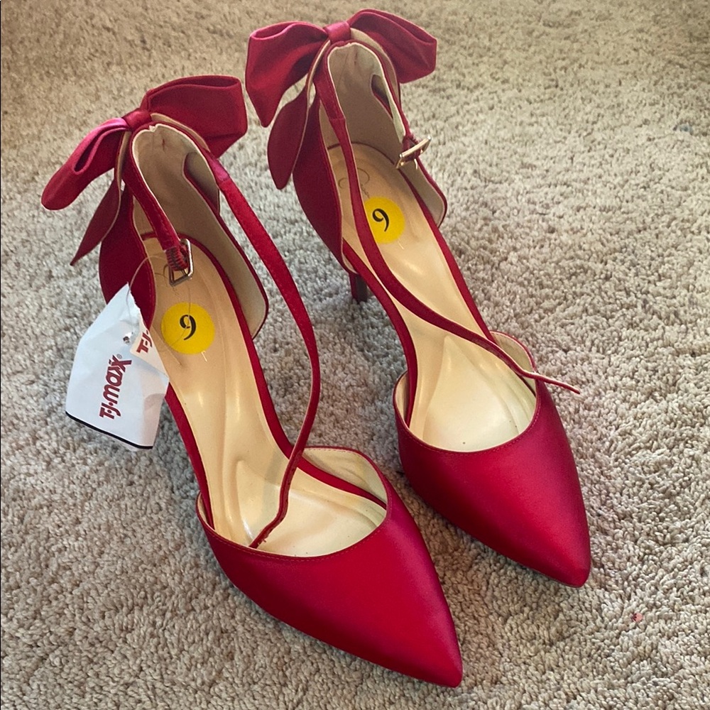 Jessica Simpson Red Stiletto Heels with Bow Detail